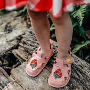 Tikki Nido Sandalen